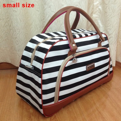 Women Travel Bags 2018 Fashion Pu Leather Large Capacity Waterproof Print Luggage Duffle Bag Casual Travel Bags PT1083